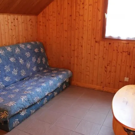 Holiday home Independants Avec Jardin, Jeux Pour Enfants Et Terrasse Proche De Montlucon - Fr-1-489-401