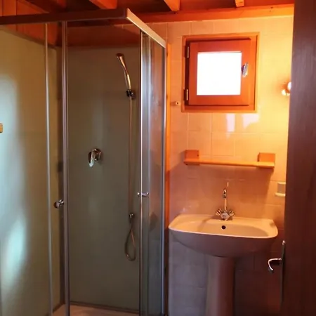 Independants Avec Terrasse Et Jeux Pour Enfants A - Fr-1-489-401 بيت للعطل *